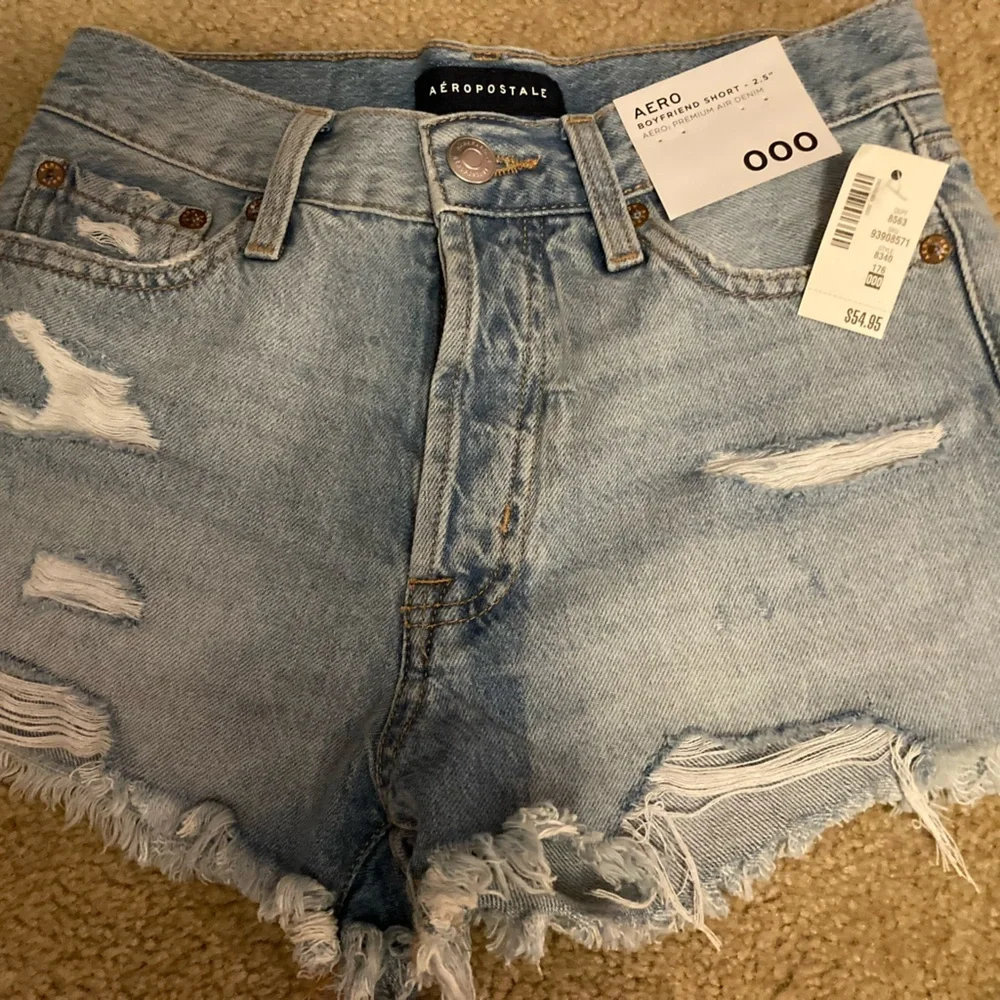 Woman’s Aeropostale boyfriend shorts | NWT - Picture 2 of 5